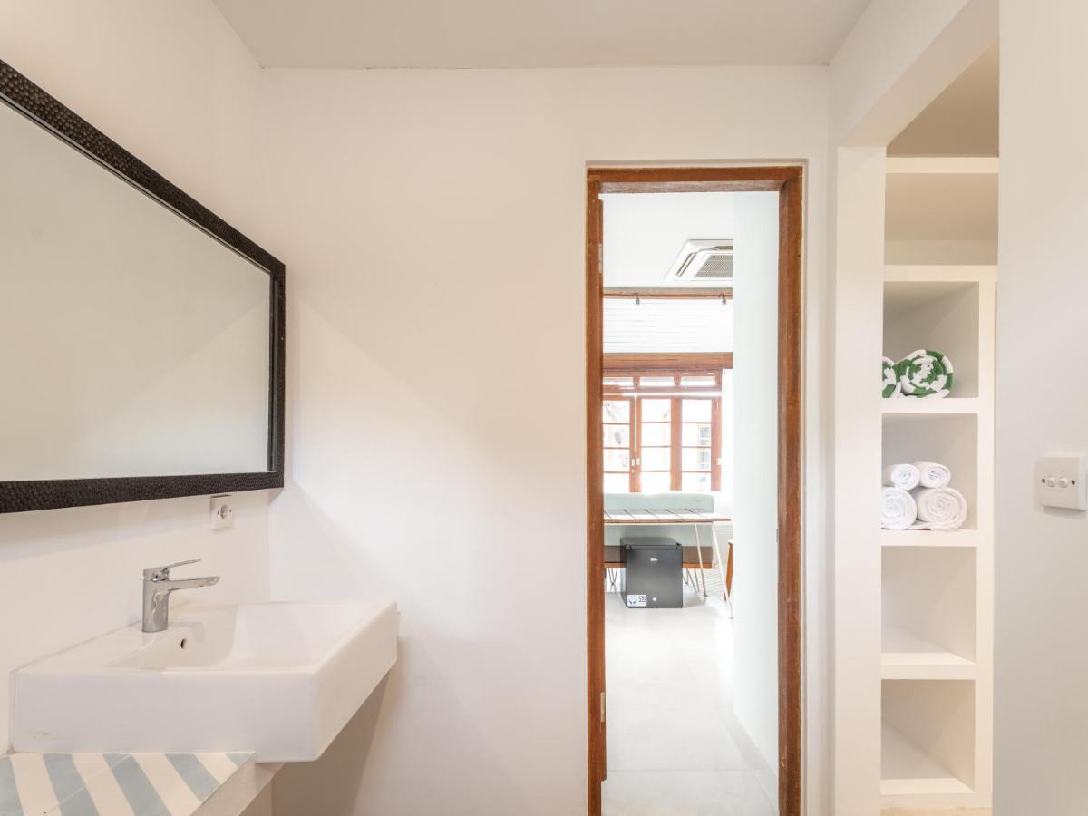 Apartament Batu Belig Living Managed By Cpm Bali Seminyak Zewnętrze zdjęcie
